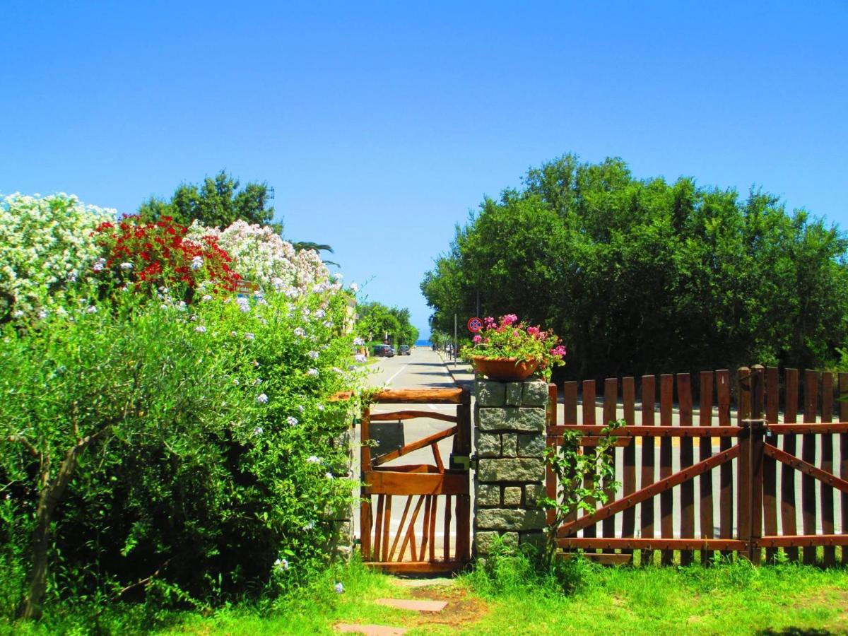 Phocea San Teodoro (Sardinia) Exterior foto
